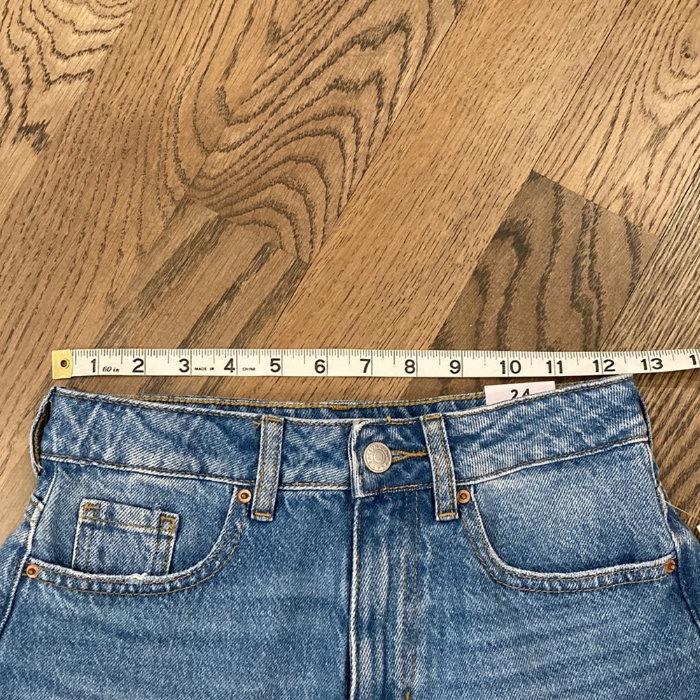 NWT PacSun Denim Mom Short - Picture 3 of 9